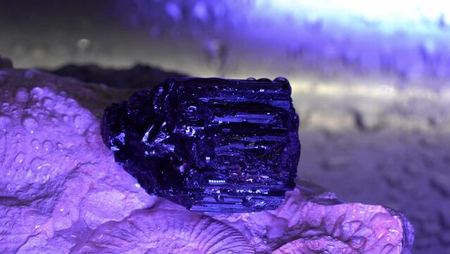 tourmaline black quartz stone ia a gemstone