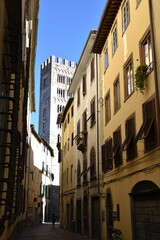 Fototapeta na wymiar Ruelle médiévale à Lucca en Toscane. Italie