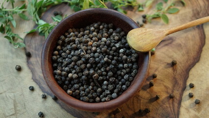 black pepper, pepper, spice, seasoning, closeup, cooking, herb
