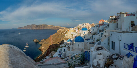 Fototapeta premium views of the village of Oia in Santorini