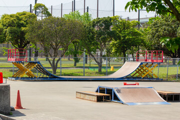 スケートボード場