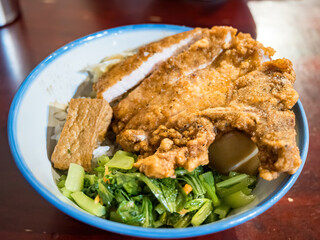 rice with deep fried pork ribs