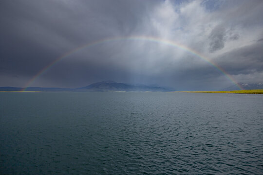 Arcobaleno sui fiordi in Patagonia a Punta Arenas