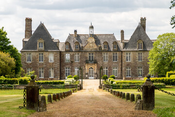 Le château de Rabodanges à Putanges-le-Lac