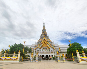 Thailand's Timeless Treasures: Majestic Temples of Chachoengsao