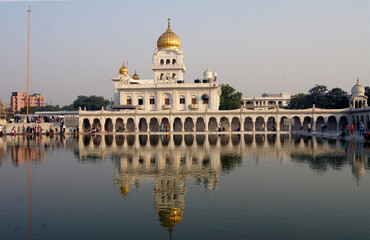 Fototapeta premium Gurdwara Bangla Sahib, Sikh temple, Delhi, India