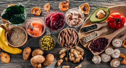 Obraz na płótnie Canvas Composition with food products rich in niacin