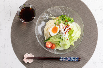 サラダうどん　salad udon