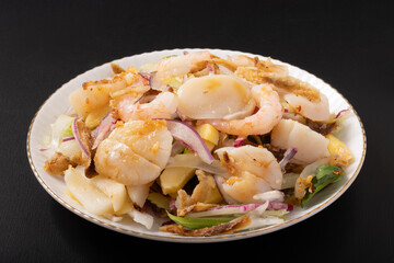 北海道産ホタテと甘海老のサラダ