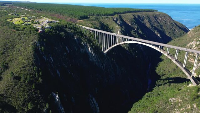Bloukrans Bridge the worlds highest Bungi jump