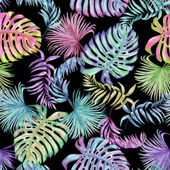 Watercolor tropical leaves seamless pattern. Bright hand drawn summer background with palm branches. Jungle style for fabric and wallpaper.
