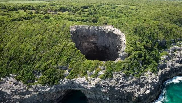Devil's hole filmed with a drone, Marie-Galante Guadeloupe