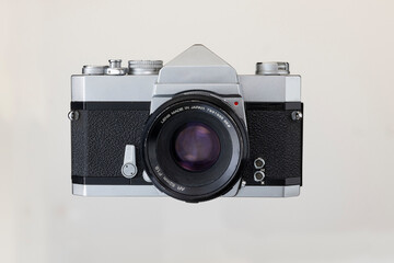 古い一眼レフカメラ