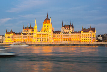 Fototapeta premium The Hungarian Parliament Building in Budapest