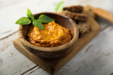 Roasted vegetable dip served with bread