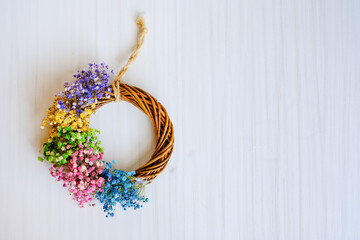 かすみ草のリース