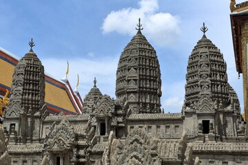 Fototapeta premium Wat Phra Kaew and The Grand Palace in Bangkok, Thailand