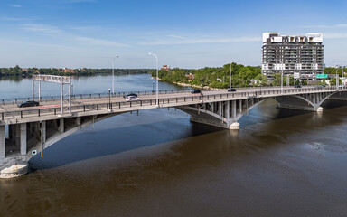 Naklejka premium Pont Viau vu du ciel