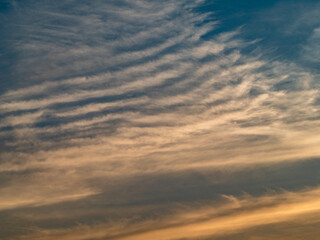 Obraz premium Abendlicher Wolkenhimmel