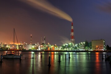 Fototapeta na wymiar refinery at night