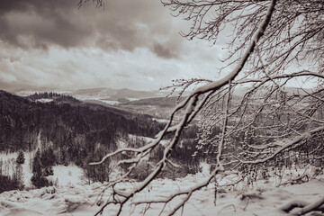 Góry w śniegu © Kath