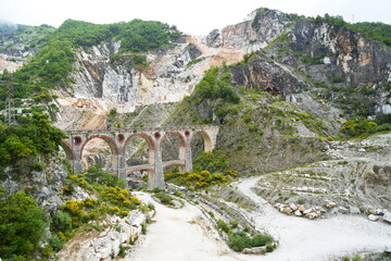 Ponti di Vara bridges in Carrara marble quarries, Tuscany, Italy - obrazy, fototapety, plakaty