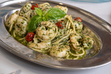 prawn pasta pesto sauce