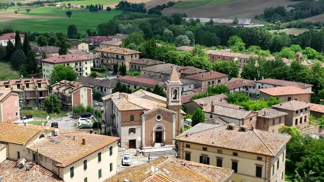 Torrenieri in Val D&rsquo;orcia, Toscana.
Vista aerea del borgo toscano.