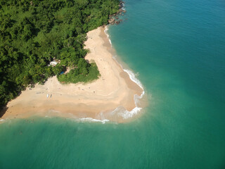 Bela praia em Ubatuba, litoral de S&atilde;o Paulo, Brasil
