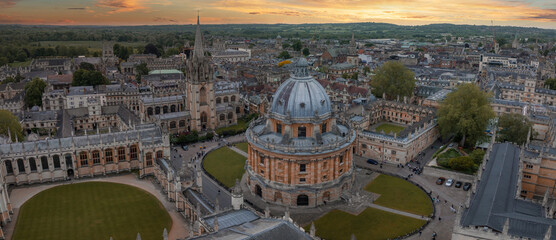 Aerial view over the city of Oxford with Oxford University. Radcliffe Camera and All Souls College, Oxford University, Oxford, UK - obrazy, fototapety, plakaty