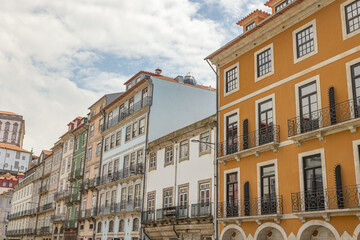 gros plan sur des immeubles de la vieille ville de Porto (Portugal)