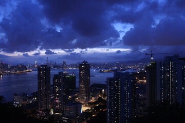evening night view of Victoria Harbor from Devil's Peak,Hong Kong｜魔鬼山
