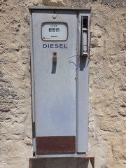 Alte Zapfsäule für Diesel Kaftstoff