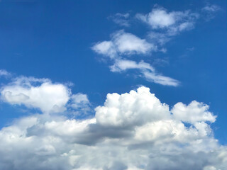 Obraz premium 夏の青空と入道雲