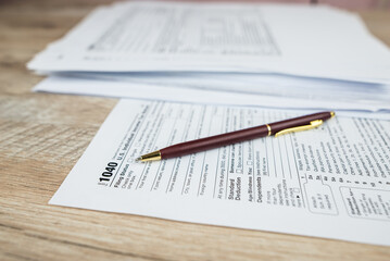 Obraz premium The concept of the deadline for paperwork
