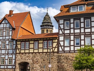 Fototapeta premium Old town in Hann.Münden with a view of the church tower