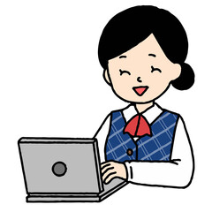 笑顔でパソコン作業をする事務の女性