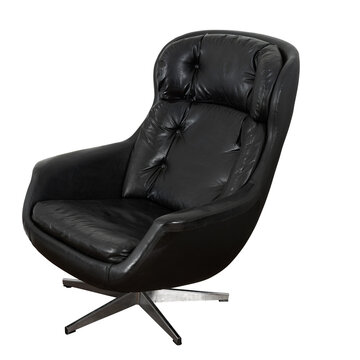 recommend clip art: Classic black vegan leather lounge chair . Chrome swivel base cushioned chair. No background png photograph.