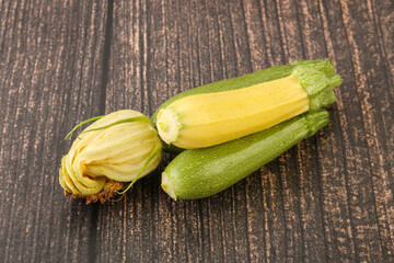 Raw baby organic zucchini heap