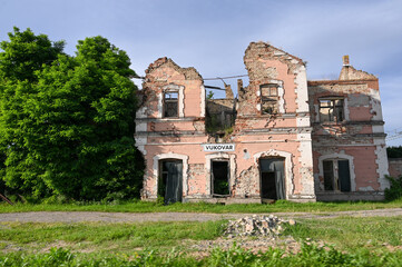 Fototapeta na wymiar Ruined building in Vukovar, Croatia. A symbol of war and destruction.