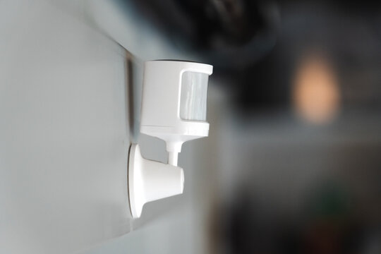 Seamless Smart Home Living: Motion Sensor Technology in Action