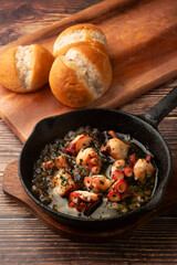 蛸のアヒージョ