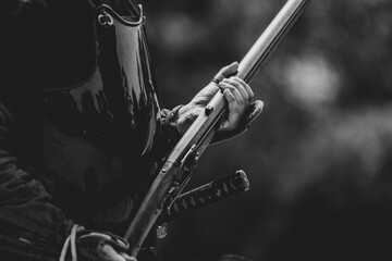 火縄銃を持った鎧武者（Armoured samurai with matchlock gun）