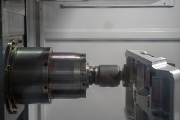 The horizontal axis CNC milling machine cutting the vacuum mold part with indexable tool.