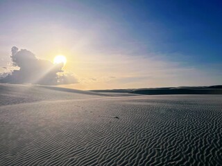 sunrise over the desert, at len&ccedil;&otilde;es maranhen&ccedil;es, maranh&atilde;o, brasil,