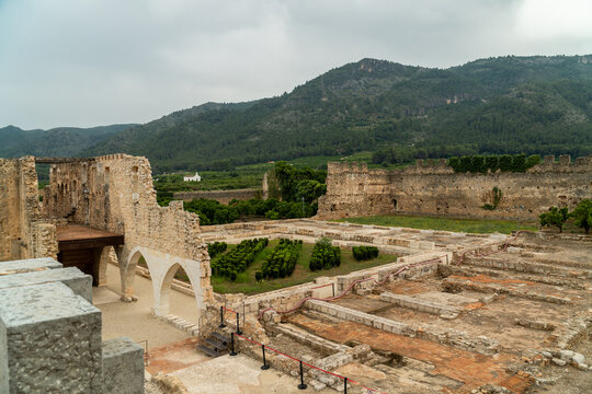 Restoration of the ruins in the Monastery of Santa Mar&iacute;a de la Valldigna