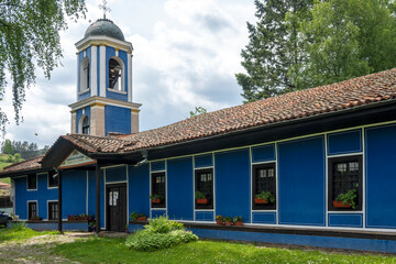 Obraz premium Street and old houses in Koprivshtitsa, Bulgaria