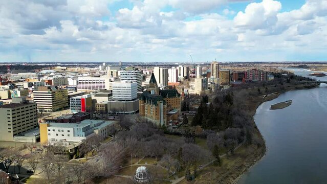 Aerial view of the downtown area of Saskatoon, Saskatchewan, Canada. Reveal of Marriott Bessborough Hotel in the middle of Downtown Saskatoon, Saskatchewan, Canada