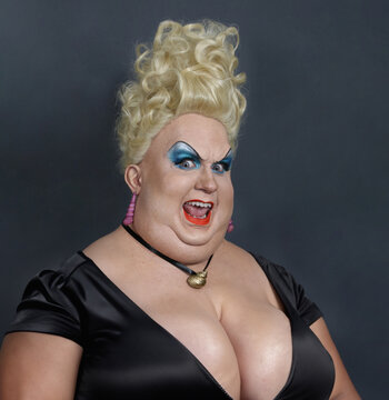 Excited Drag queen screaming 