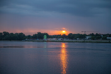 sundown, niebo, woda, słońce, rzeka, jezior, krajobraz, charakter, dzisiejszy wieczór, wieczorny, chmura, gród, noc, morski, wschody, chmura, blękit, brydż, pomarańcz, ciemny, lato, iskra, piękne, zół